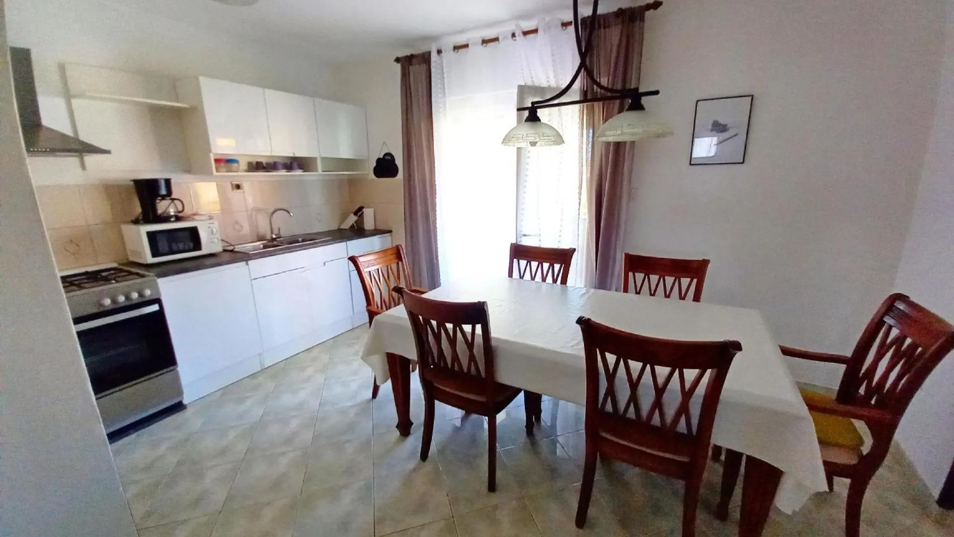 Geraeumige Ferienwohnung In Fazana Mit Gemeinsamem Grill Valbandon Apartment