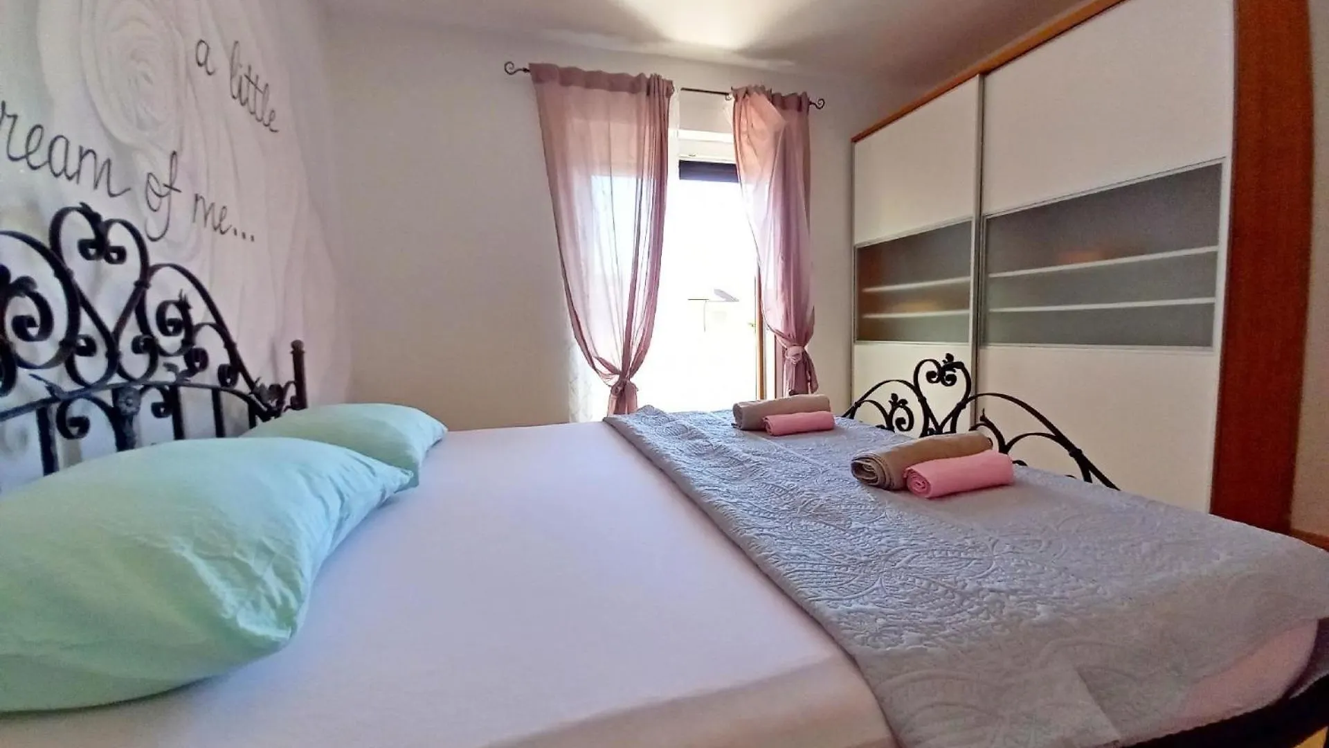 Apartment Geraeumige Ferienwohnung In Fazana Mit Gemeinsamem Grill Valbandon